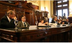 La Corte Suprema exigi� restablecer en su cargo a ex procurador general de Santa Cruz