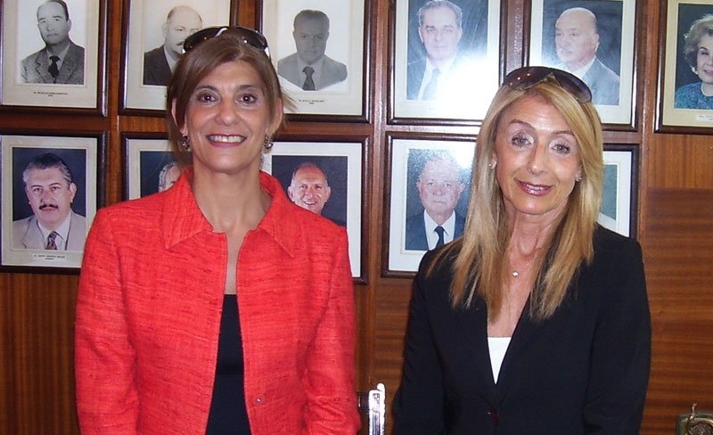 De izquierda a derecha: Claudia Mizawak (vicepresidenta electa) y Leonor Paeda (presidenta de igual carcter) - El Superior Tribunal de Entre Ros renov autoridades