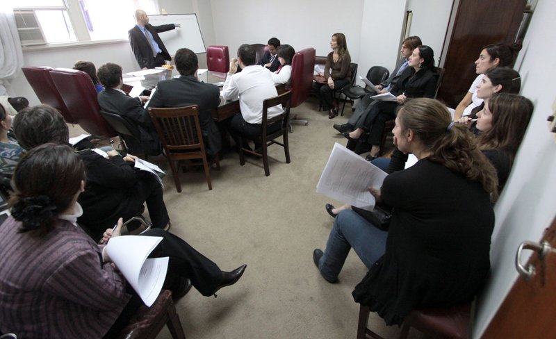 Masiva concurrencia a los cursos de redaccin del CIJ para miembros del Poder Judicial