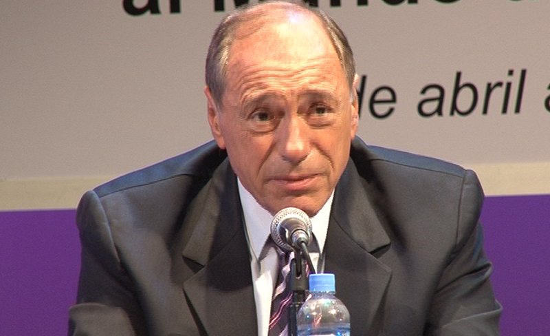 Ra�l Zaffaroni presenta su nuevo libro �La Pachamama y el Humano�