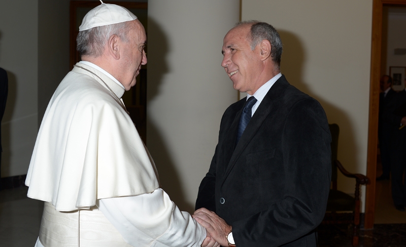 Ricardo Lorenzetti, con el Papa Francisco en el Vaticano