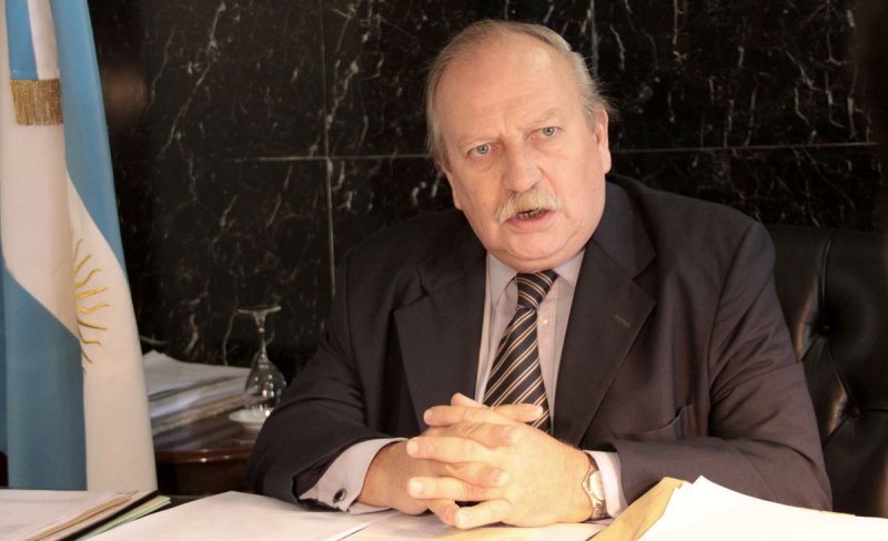 Necesitamos hombres de piel gruesa, que  resistan presiones si quieren ser jueces