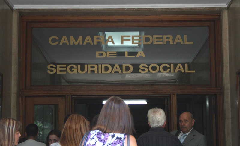 Seguridad Social: la Cmara en pleno est reunida por riesgo de derrumbe en un edificio