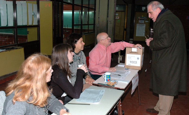 Elecciones 2011: aconsejan consultar otra vez los lugares de votación