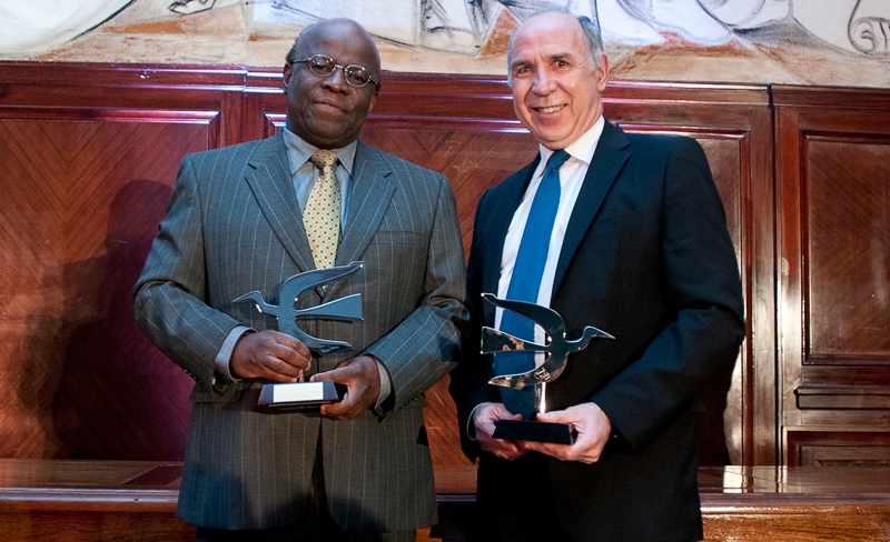 Lorenzetti recibi el premio a la Libertad de Expresin de la Editorial Perfil