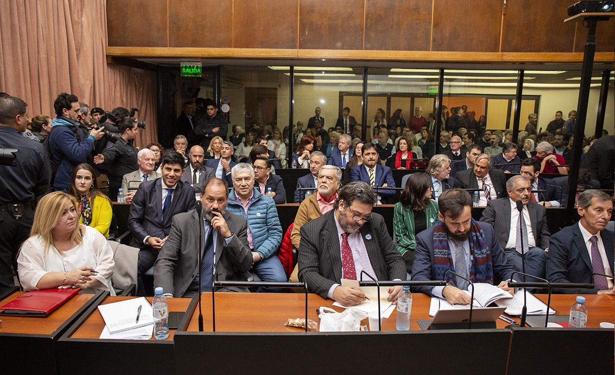 Comenzó el juicio oral a Cristina Fernández de Kirchner y otros imputados por la causa Vialidad